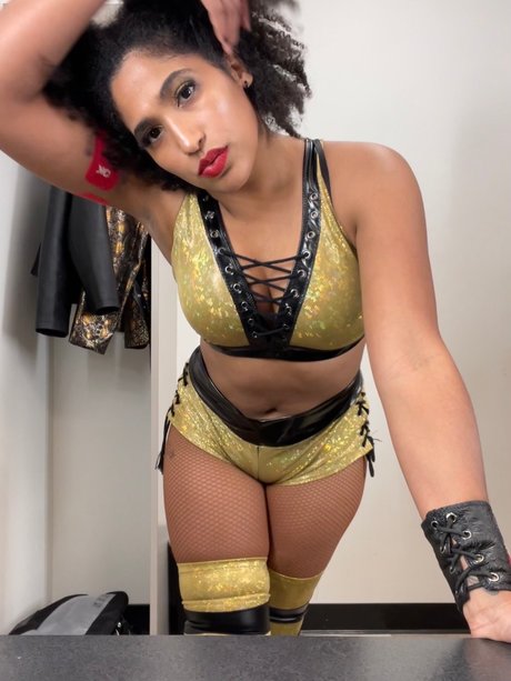 アラブ人妻オンリーファンズ 無料セックス 写真