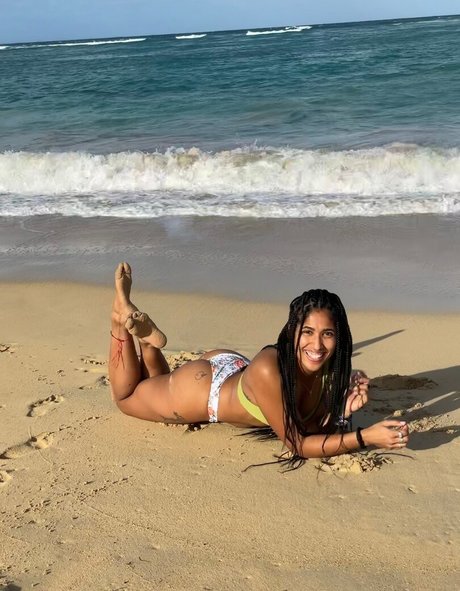 小さなおっぱいオンリーファンズ ポルノ ギャラリー