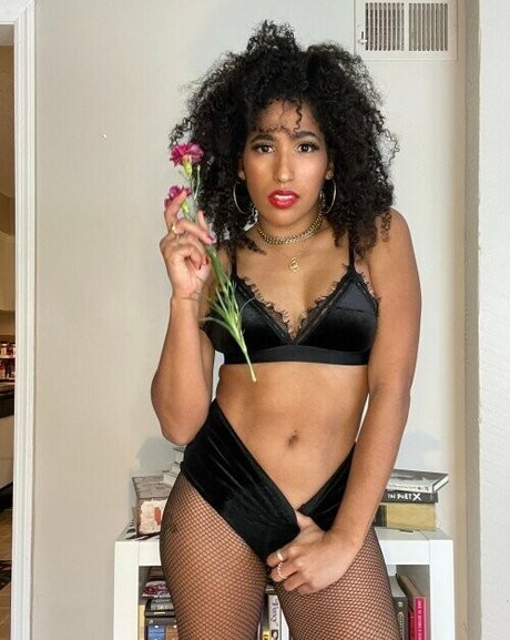 タトゥーオンリーファン 美しい裸 写真