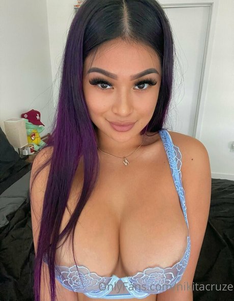 Nikita Kim HDモデル 写真