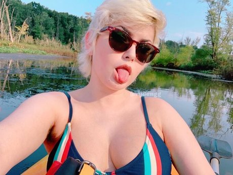 アマチュアセックスオンリーファンズ ホットヌード 写真