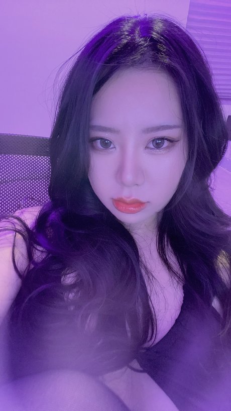 マッサージセラピストオンリーファンズ セクシーヌード 写真