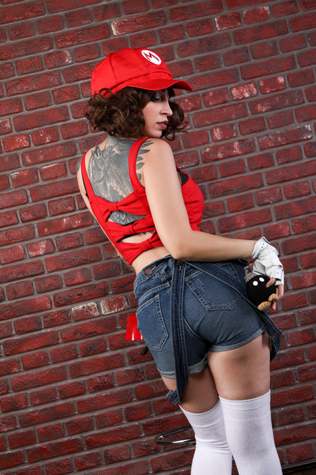 尖ったおっぱいオンリーファンズ xxx 写真