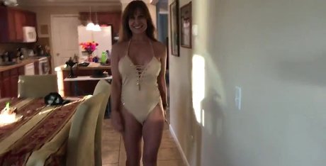 乳首 オンリーファンズ ホットヌード 写真