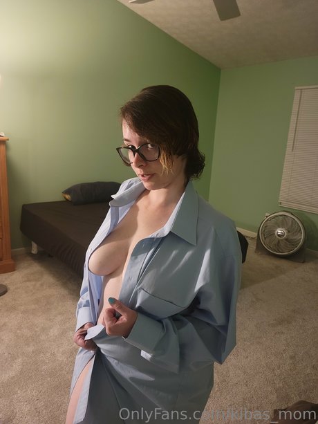 Kibas Mom 美しいモデル 写真