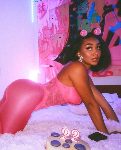 llleasy ポルノスター アダルト 写真