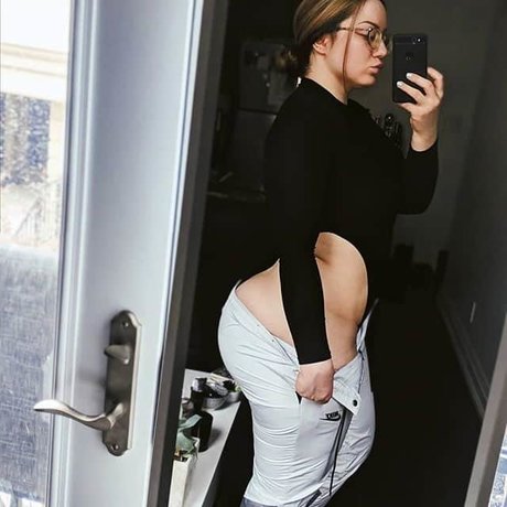 フィットネスベイビーオンリーファンズ えろた 画像