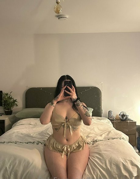 大学のアジア人オンリーファンズ ヌード ギャラリー