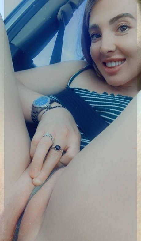 カーリーエボニーオンリーファンズ ホット 写真