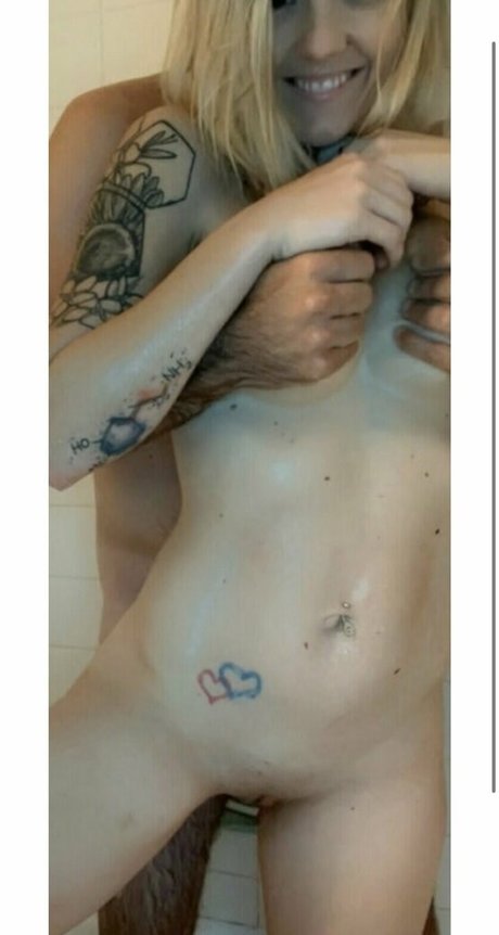 im over covid 美しいモデル 画像