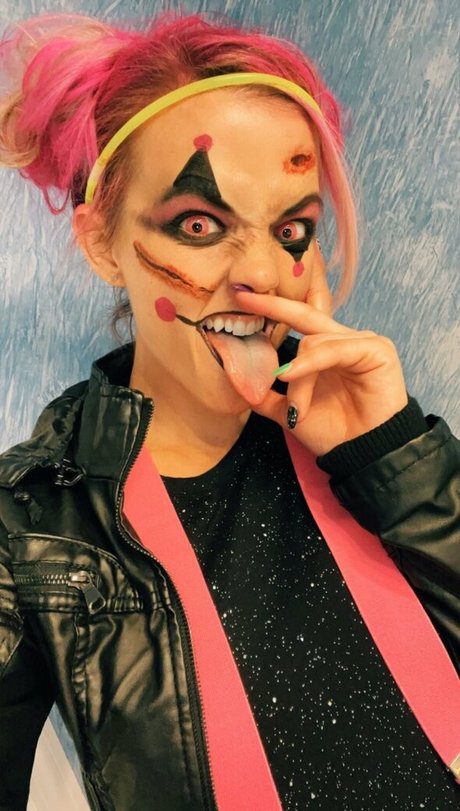 im over covid エロティックなポルノスター ギャラリー