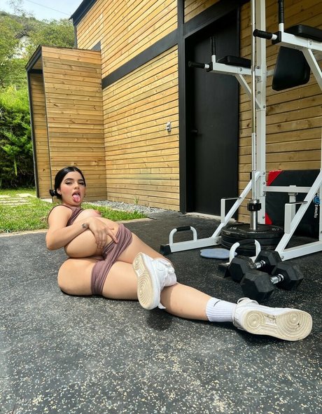 アウトドア 熟女 オンリーファンズ トップ ギャラリー