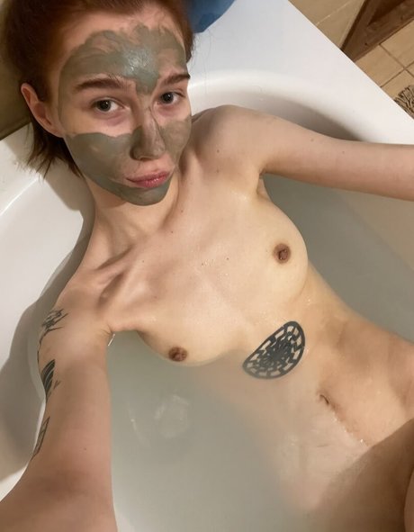 毛深いアジア人オンリーファンズ エロ 写真