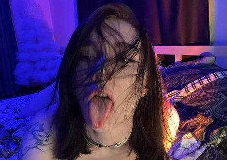 アジアの無料オンリーファンズ エロチック 画像