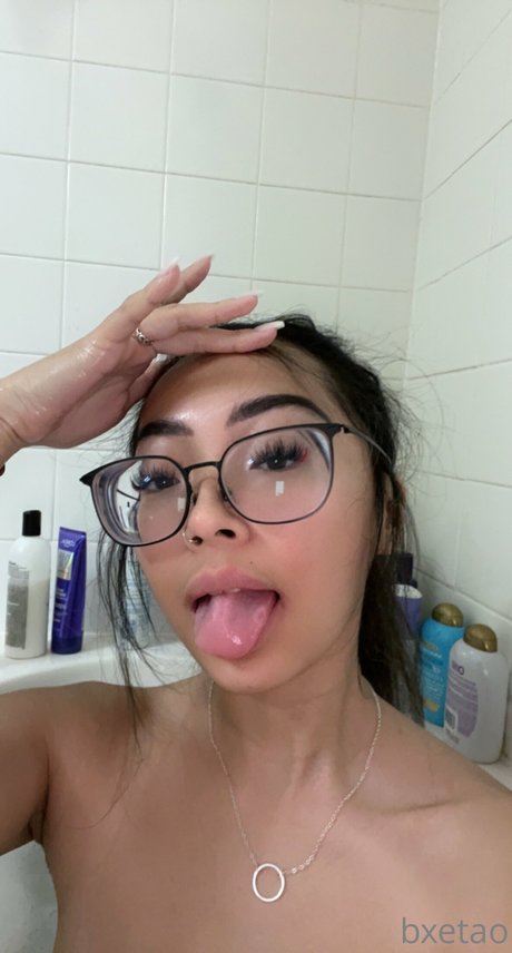 金髪の筋肉オンリーファンズ エロ 写真