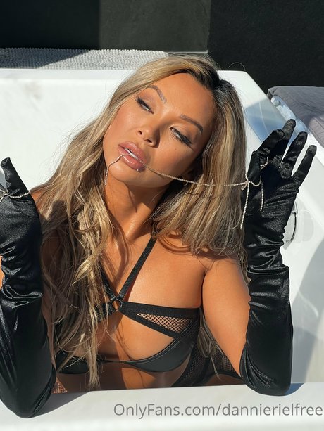 立ちファックオンリーファンズ ホットセクシー 写真