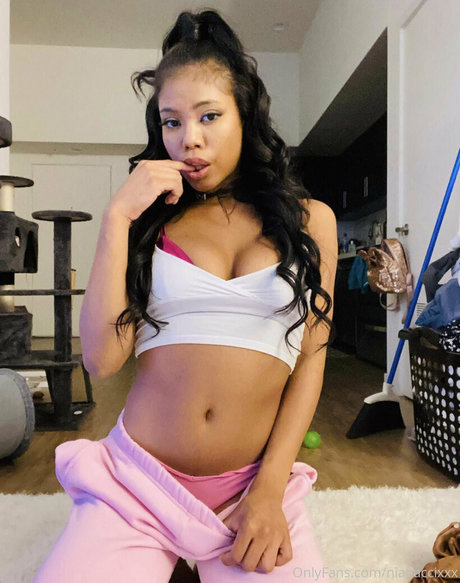 Nia Nacci HDモデル ギャラリー