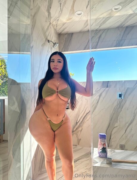 Pamyamz 素敵なモデル ギャラリー