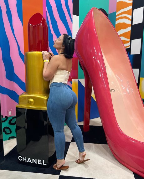 巨尻熟女オンリーファンズ えろた 写真