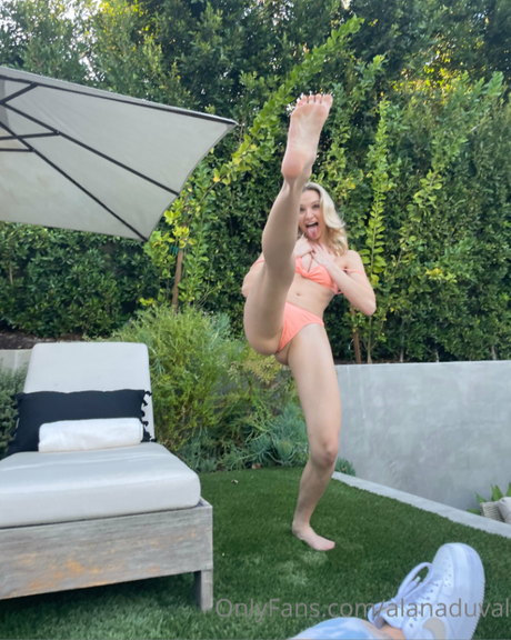 角質の女の子オンリーファンズ えろた ギャラリー