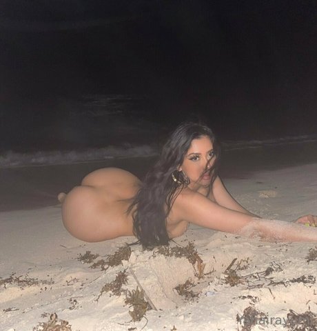 セクシーな妻オンリーファンズ ポルノ 画像