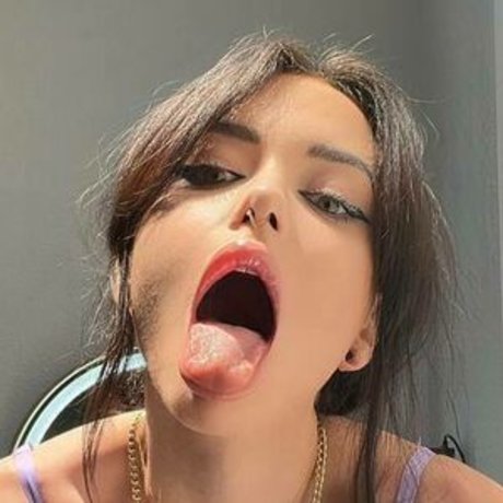 Stormy Summers ポルノスター 独占 画像