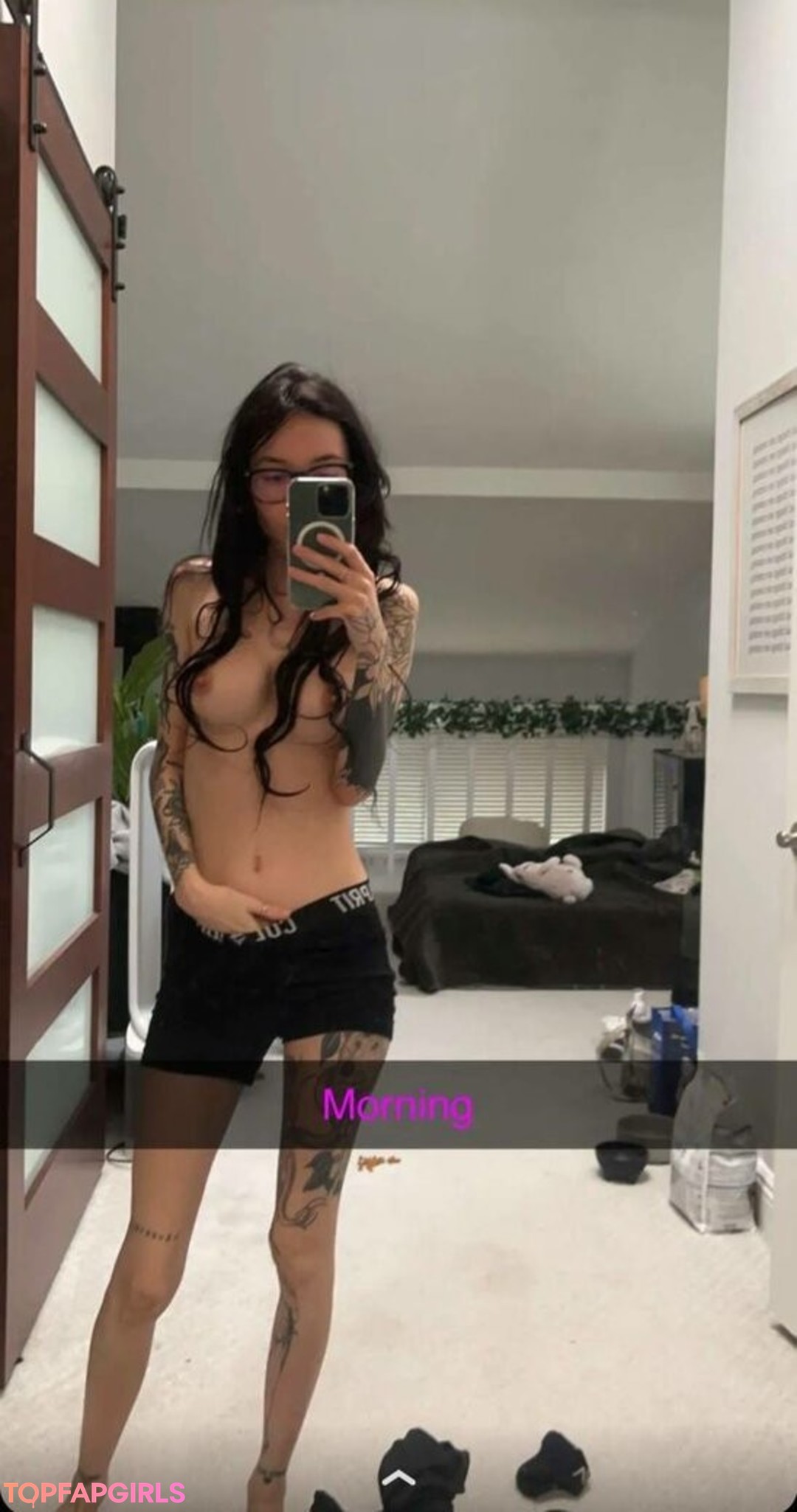 Stormy Summers スター 裸 写真