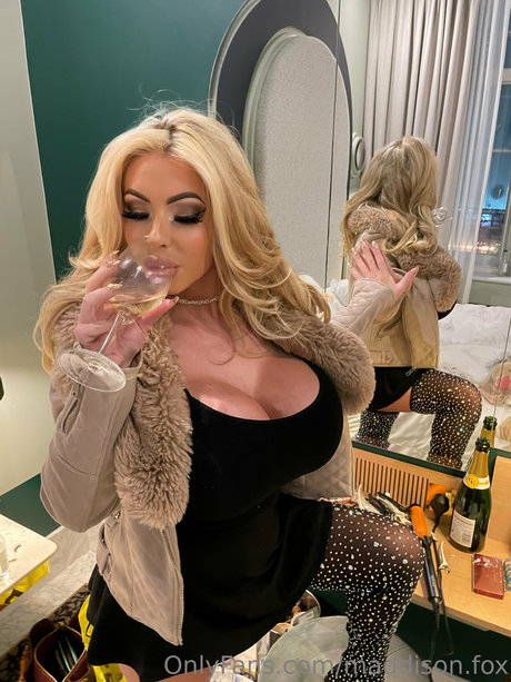 Maddison Fox 完璧なモデル 写真