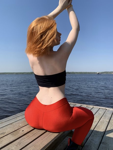 濃厚なラテン系熟女オンリーファンズ セクシーヌード 写真