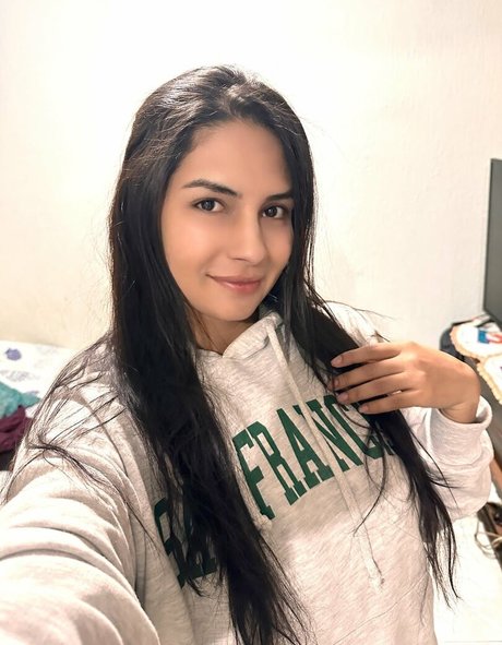 Annie Guzman ヌード女優 写真