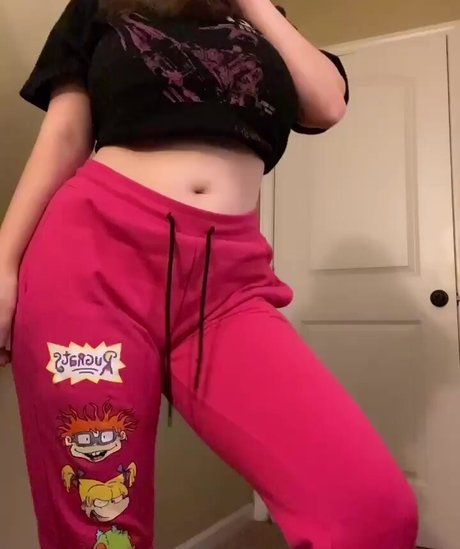 肉厚熟女オンリーファンズ アート裸 ギャラリー