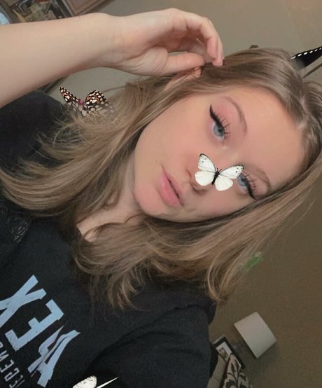 アマチュアペッギングオンリーファンズ 無料裸 写真