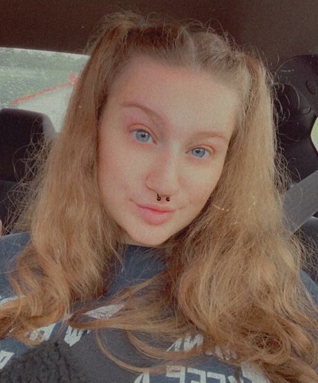 ティーンウェブカメラオンリーファンズ アダルト ギャラリー