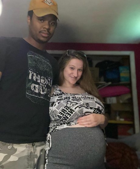 乳首 オンリーファンズ ヌード 写真