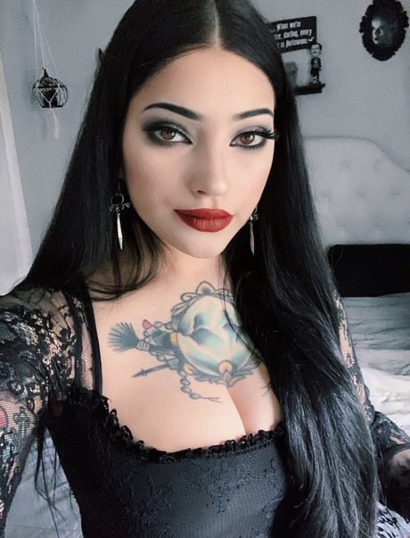 レズビアン乱交オンリーファンズ えろ 写真