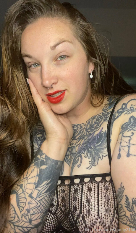 キティ・ウェット・オンリーファンズ アートxxx ギャラリー