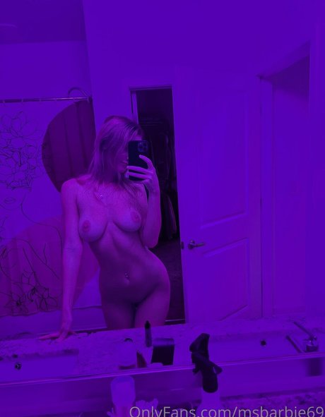 MsBarbie69 スター ヌード 写真