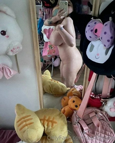 Darling Cute ホットなポルノスター 写真