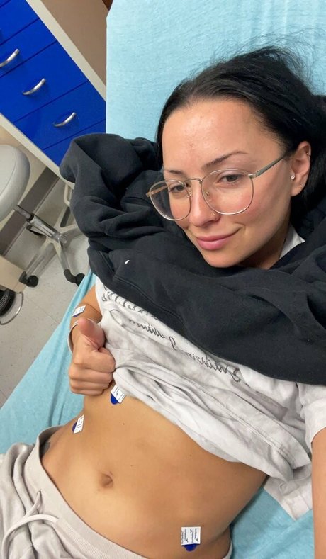 Kat Corrao xxx女優 写真