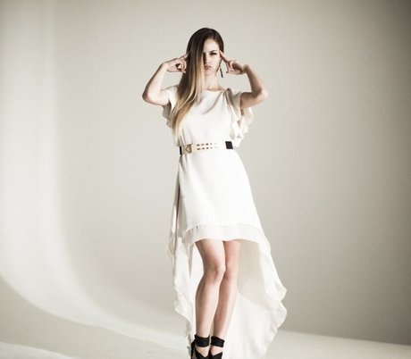 Alexis Merizalde Knapp スター ギャラリー