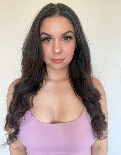 Obviously Queen 独占モデル 写真