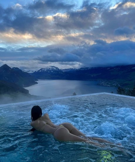 フェイシャルオンリーファンズ エロ 写真