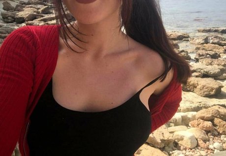 フラットオンリーファン セクシー 写真