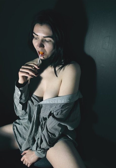 モデルファックオンリーファンズ 裸 ギャラリー