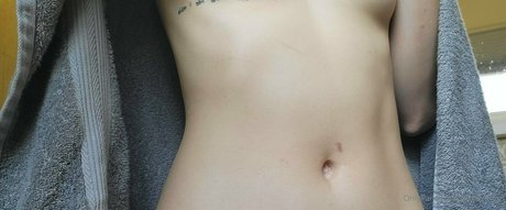 オフグリッドオンリーファンズ セクシーxxx 写真