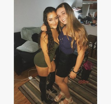 アマチュアブロンドオンリーファンズ ホットセックス 写真