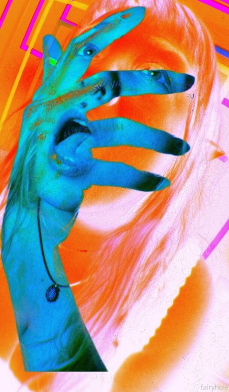 柔軟なティーンオンリーファン 裸 写真