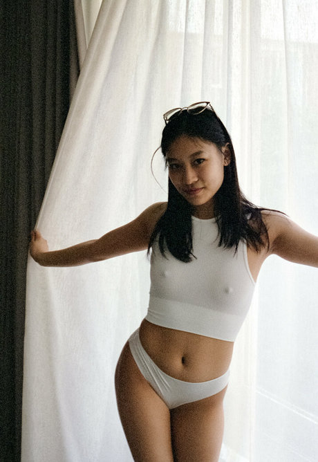 eskyperry ポルノスター アート 写真