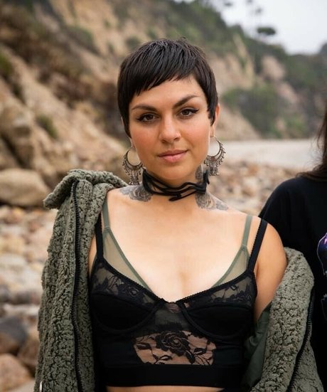 Krewella セックスモデル ギャラリー
