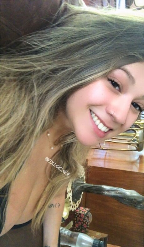 金髪アナルオンリーファンズ アダルト無料 写真